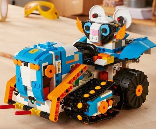 /paths/physical-computing/lego-boost-projects/